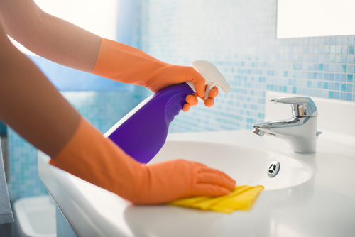 What is good tip for house cleaning?